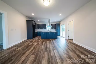 317 Old Airport Road #33, Statesville, NC 28677 - Photo 6