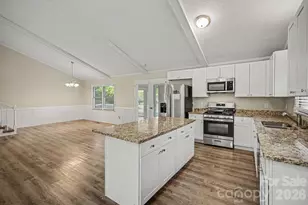 105 Windsong Ct, Gastonia, NC 28056 - Photo 8