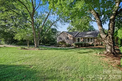 105 Windsong Court, Gastonia, NC 28056 - Photo 2