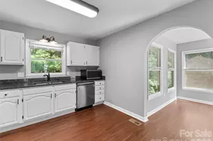 218 Junaluska Oaks Dr, Waynesville, NC 28786 - Photo 18