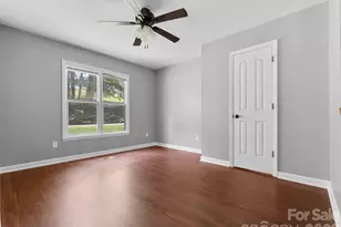 218 Junaluska Oaks Dr, Waynesville, NC 28786 - Photo 10