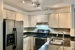 3306 Selwyn Farms Ln, Charlotte, NC 28209 - Photo 1