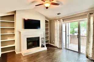 3306 Selwyn Farms Ln, Charlotte, NC 28209 - Photo 2