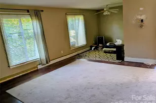 75 Jolly Ln, Hendersonville, NC 28739 - Photo 4