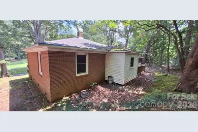 1036 Curve View Road, Lincolnton, NC 28092 - Photo 6