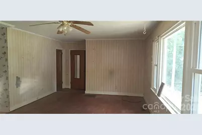1036 Curve View Road, Lincolnton, NC 28092 - Photo 10