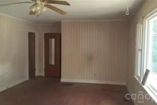1036 Curve View Rd, Lincolnton, NC 28092 - Photo 10