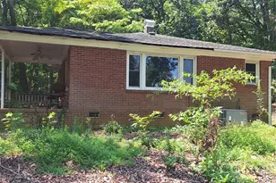 1036 Curve View Rd, Lincolnton, NC 28092 - Photo 2