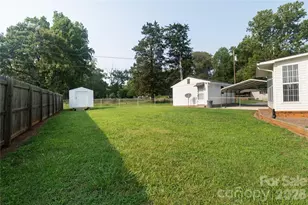 9606 Walkers Ferry Rd, Charlotte, NC 28214 - Photo 38