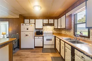 9606 Walkers Ferry Rd, Charlotte, NC 28214 - Photo 4
