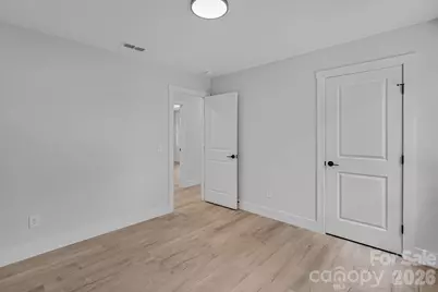 520 E Second Avenue, Gastonia, NC 28054 - Photo 12