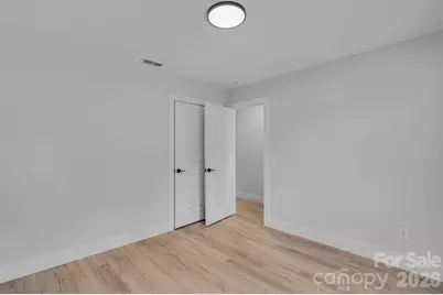 520 E Second Avenue, Gastonia, NC 28054 - Photo 14