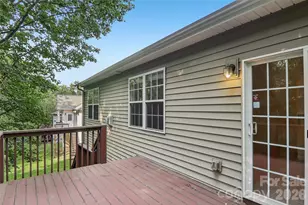 102 Woodcreek Cir, Swannanoa, NC 28778 - Photo 12