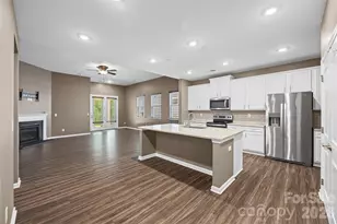 596 Rustlewood Way, Rock Hill, SC 29732 - Photo 4