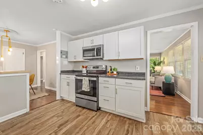 1604 Patton Avenue, Charlotte, NC 28216 - Photo 10