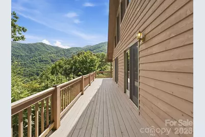 808 Nottingham Road, Maggie Valley, NC 28751 - Photo 4