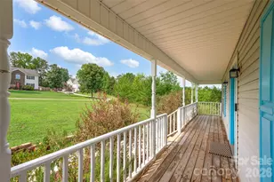 10724 Kingsview Dr, Davidson, NC 28036 - Photo 6