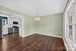 10724 Kingsview Dr, Davidson, NC 28036 - Photo 12