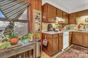 108 Hidden Pond Ln, Asheville, NC 28804 - Photo 6