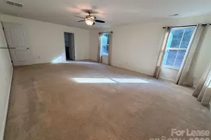 5816 Selkirkshire Rd, Charlotte, NC 28278 - Photo 32