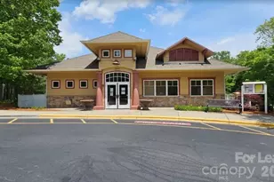 10132 Montrose Dr NW, Charlotte, NC 28269 - Photo 18