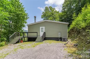 92 Bobcat Rd, Maggie Valley, NC 28751 - Photo 2