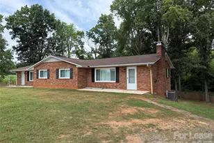 147 Crooked Ln, Statesville, NC 28625 - Photo 1