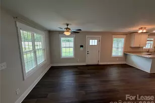1204 W Airline Ave, Gastonia, NC 28052 - Photo 2