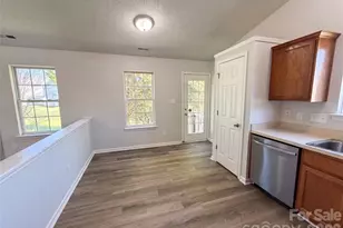 121 Brookstone Dr, Mount Holly, NC 28120 - Photo 6