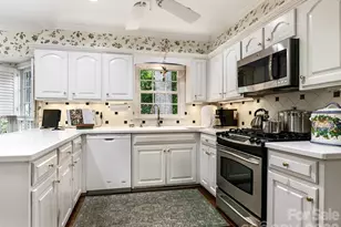 245 Medearis Dr, Charlotte, NC 28211 - Photo 16