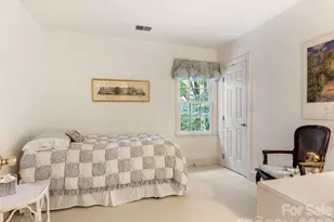 245 Medearis Dr, Charlotte, NC 28211 - Photo 26