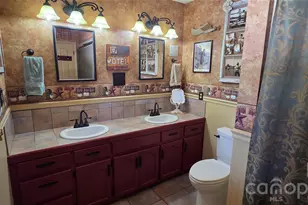 3110 9th Tee Dr, Newton, NC 28658 - Photo 24