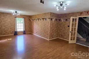 3110 9th Tee Dr, Newton, NC 28658 - Photo 6