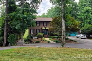 3110 9th Tee Dr, Newton, NC 28658 - Photo 2