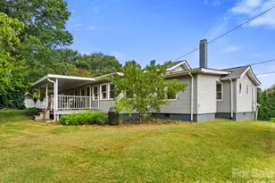 32 Fair Dr, Candler, NC 28715 - Photo 4