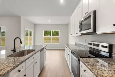 8129 Cravat Court, Charlotte, NC 28215 - Photo 8