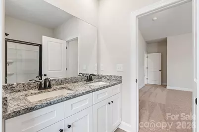 8129 Cravat Court, Charlotte, NC 28215 - Photo 16