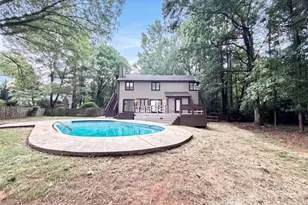 608 Amanda Dr, Matthews, NC 28104 - Photo 4