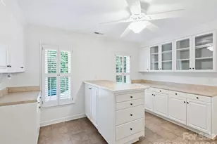 4610 Messian Ct, Charlotte, NC 28210 - Photo 36