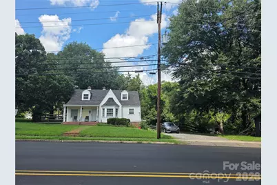 214 E Trade Street, Dallas, NC 28034 - Photo 4
