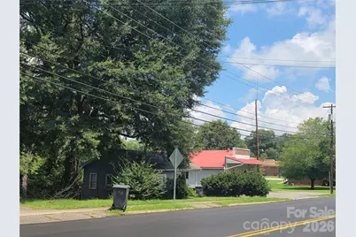 214 E Trade Street, Dallas, NC 28034 - Photo 6