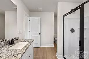 8125 Cravat Ct, Charlotte, NC 28215 - Photo 18