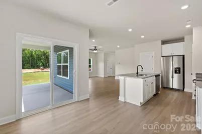 8125 Cravat Court, Charlotte, NC 28215 - Photo 12