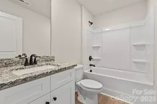 8125 Cravat Ct, Charlotte, NC 28215 - Photo 22