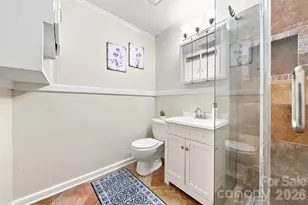 1518 11th St NW, Hickory, NC 28601 - Photo 30