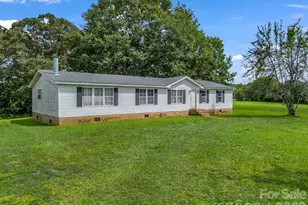 3204 Frank Grigg Dr, Shelby, NC 28150 - Photo 2