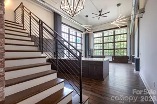 715 N Graham St, Charlotte, NC 28202 - Photo 2