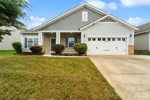 175 Glastonbury Dr, Mooresville, NC 28115 - Photo 1