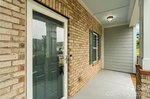 175 Glastonbury Dr, Mooresville, NC 28115 - Photo 2