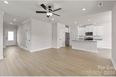 8126 Cravat Court, Charlotte, NC 28215 - Photo 4
